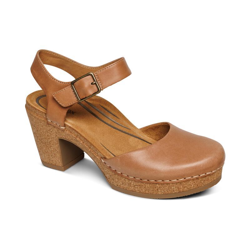 Aetrex | Women's Finley Closed Toe Heel-Camel | New Arrivals