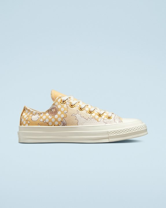 Converse | Women's Chuck 70 Summer Florals Low Top Cyber Mango