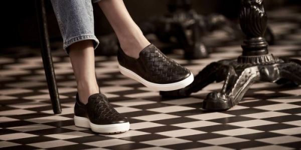 ECCO SHOES CANADA | WOMEN'S SOFT 7 WOVEN-BLACK