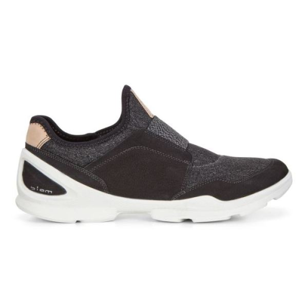 ECCO SHOES CANADA | BIOM STREET. WOMEN'S SLIP-ON-BLACK/BLACK