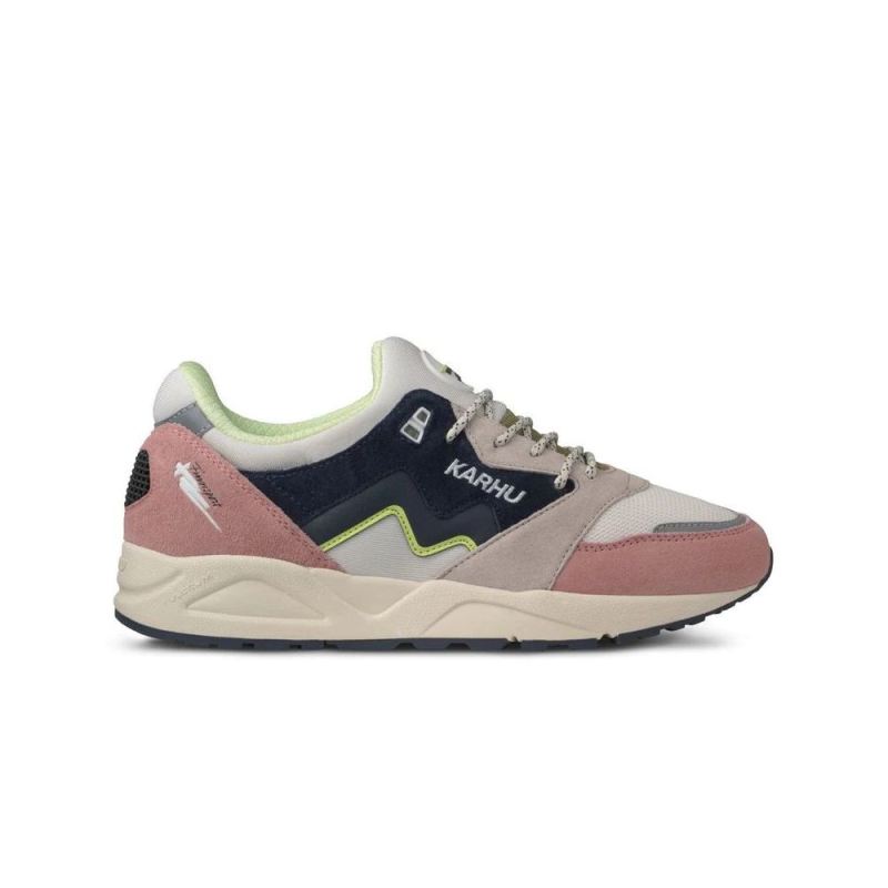 KARHU | WOMEN'S ARIA 95-ROSE TAN / INDIA INK