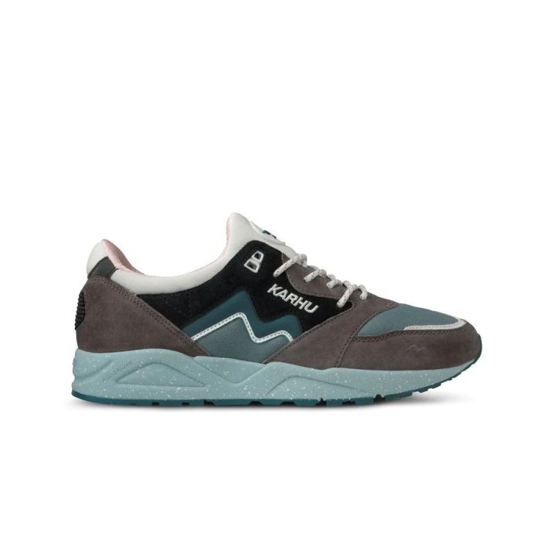 KARHU | WOMEN'S ARIA 95-PLUM KITTEN / JET BLACK