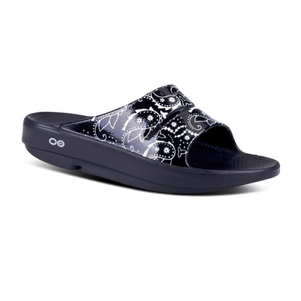 Oofos Shoes Women's OOahh Luxe Slide Sandal - Black Bandana