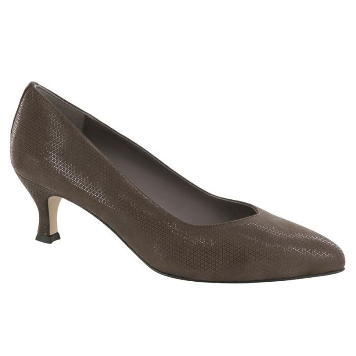 SAS Women's Moxie Kitten Heel-Brown Turf