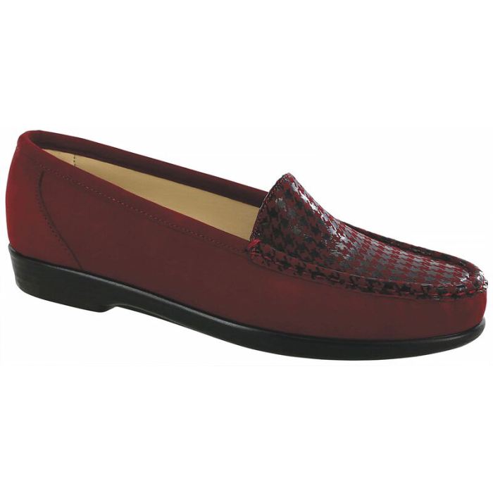 SAS Women's Simplify Slip On Loafer-Red Tetris - Click Image to Close