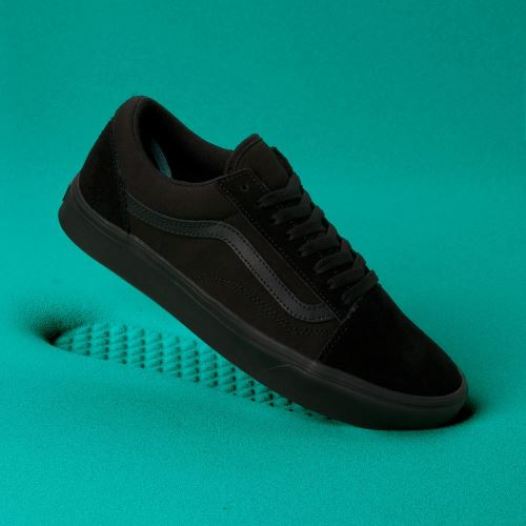 Vans Shoes | Comfycush Old Skool (Classic) Black