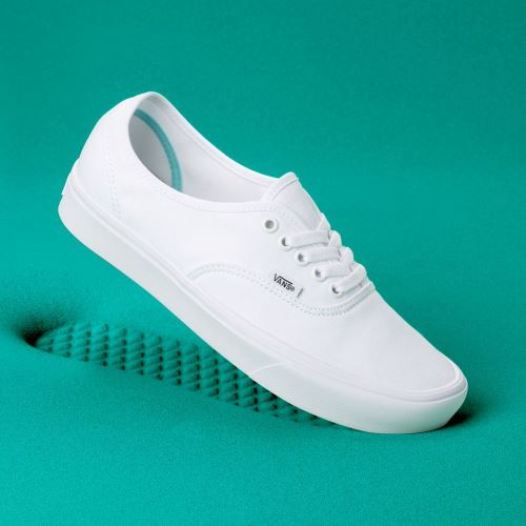 Vans Shoes | Classic ComfyCush Authentic (Classic) True White - Click Image to Close