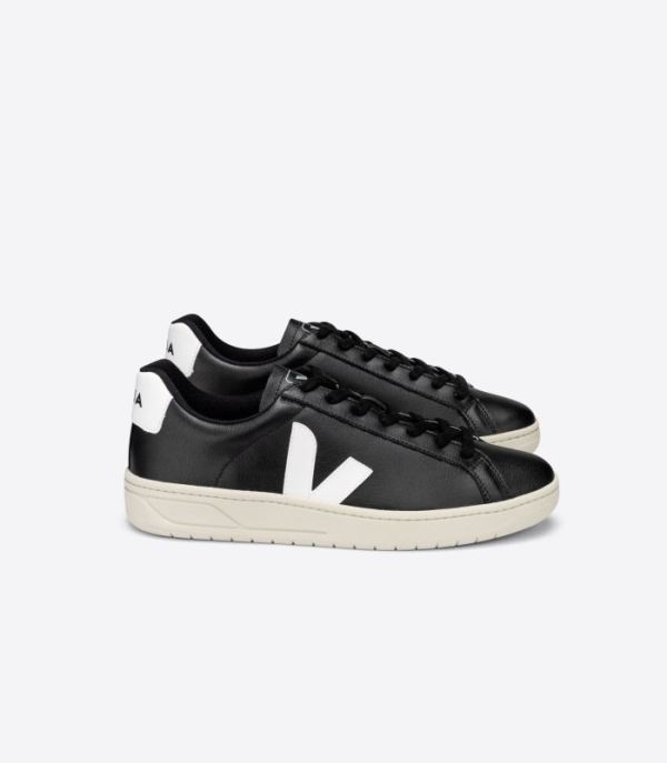 VEJA | WOMENS URCA CWL BLACK WHITE