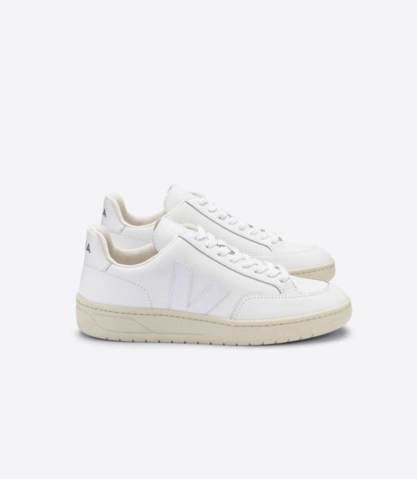 VEJA | WOMENS V-12 LEATHER EXTRA WHITE