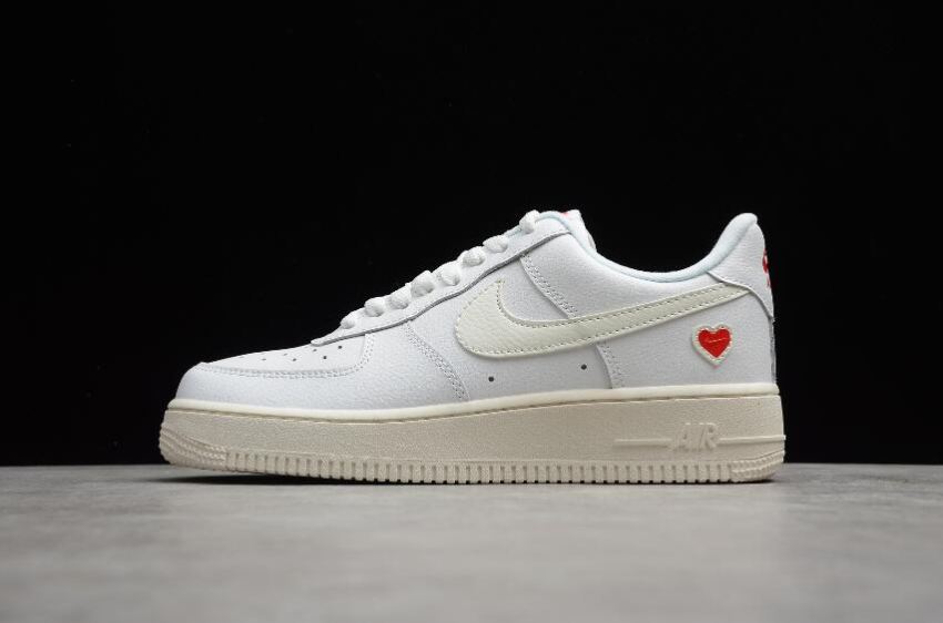 Men's Nike Air Force 1 07 White Valentine DD7117-100 Running Shoes