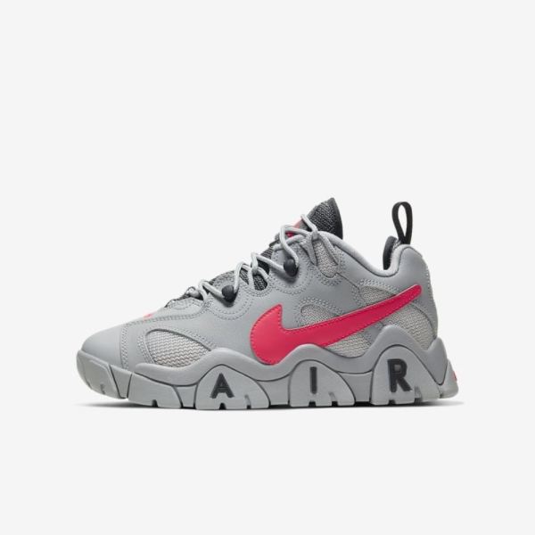 Kids Nike Air Barrage Low | Light Smoke Grey / Photon Dust / Iron Grey / Laser Crimson