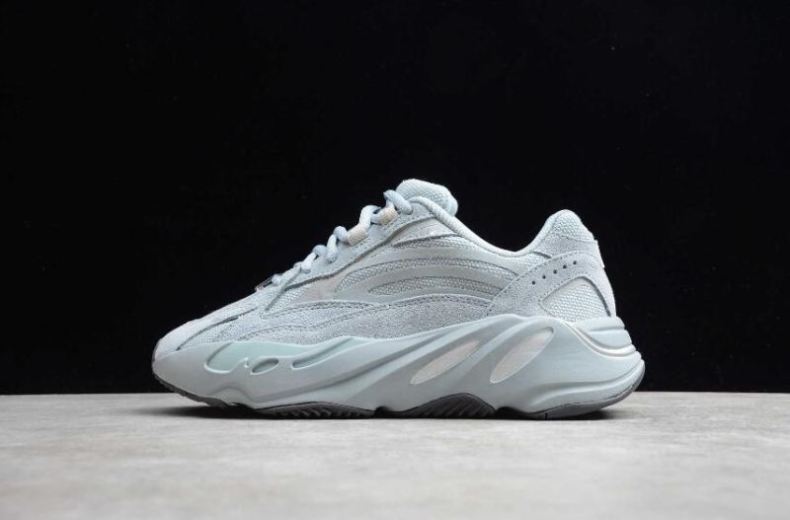 Men's Adidas Yeezy Boost 700V2 Hospital Blue FV8424